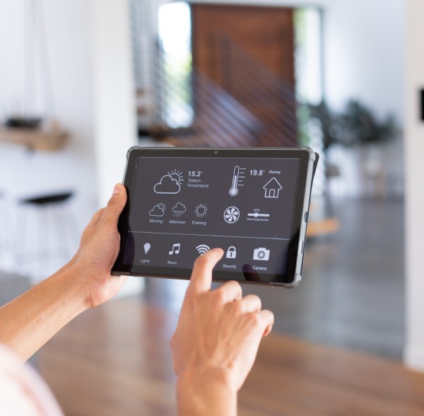 Système domotique connecté installé par Bart’ELEC dans une maison individuelle